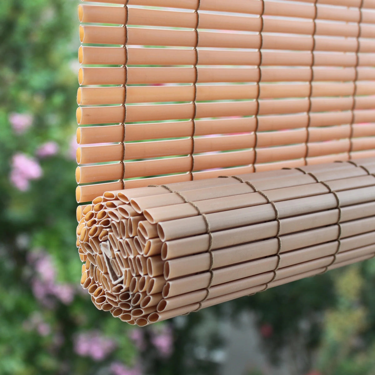 Cordless PVC Roll-up Outdoor Sun Shade, 96Wx72L Q239