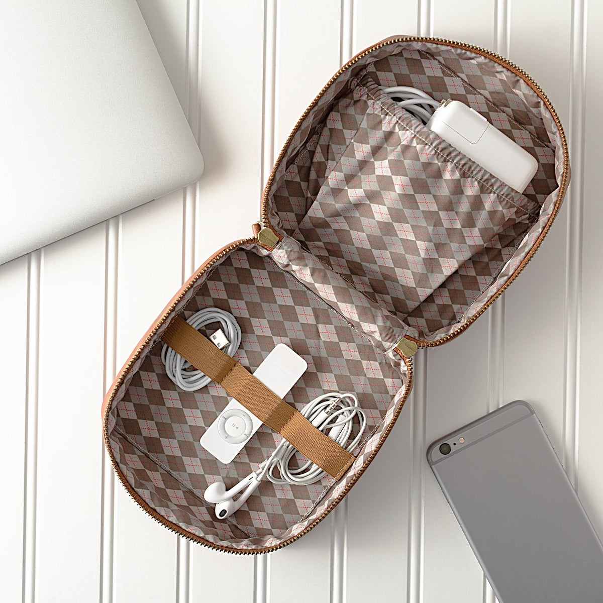 Travel Tech Case G4052