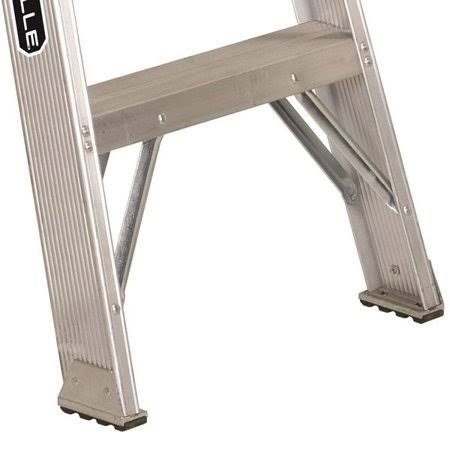 3 ft Aluminum 300 lb Capacity Stepladder B666316