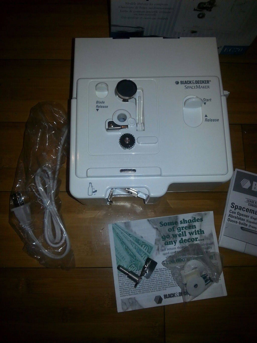 Under Cabinet Electric Can Opener H39308