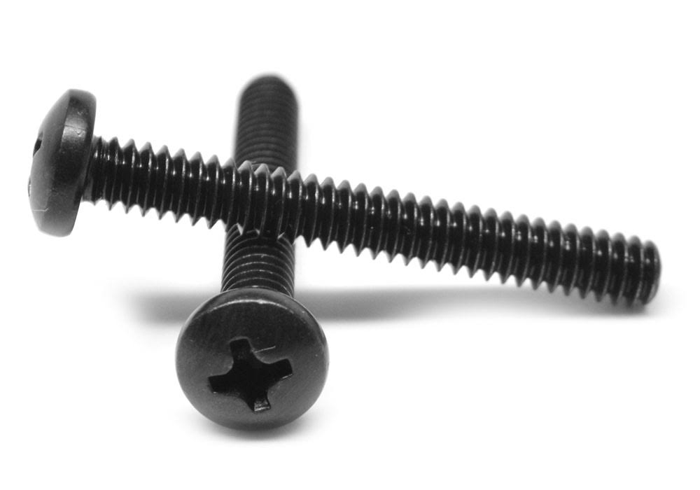 #8-32 x 1 1/2 Coarse Thread Phillips Pan Head Machine Screw L5724