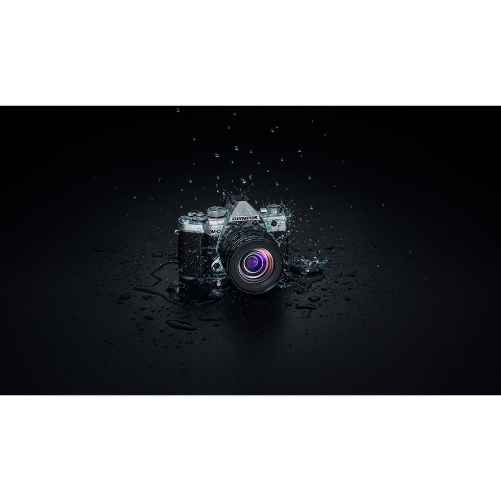 Silver Mirrorless Camera with Lens U22258