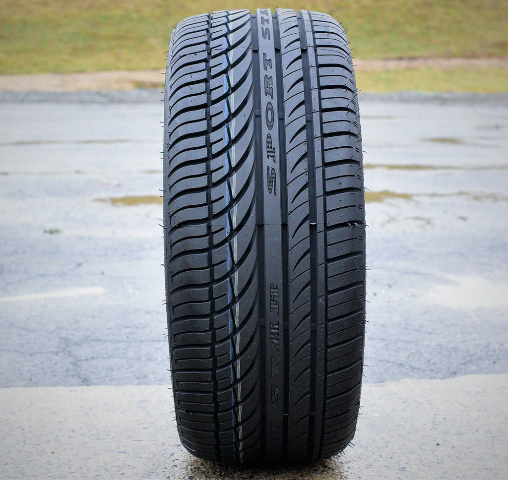 225/45ZR19 96W XL High Performance Tire D540