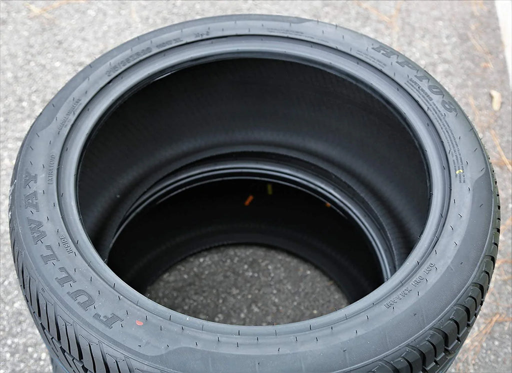 225/45ZR19 96W XL High Performance Tire D540